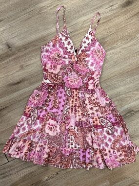 ANGIE Pink Paisley Keyhole Twist Front Spaghetti-Strap Mini Dress M